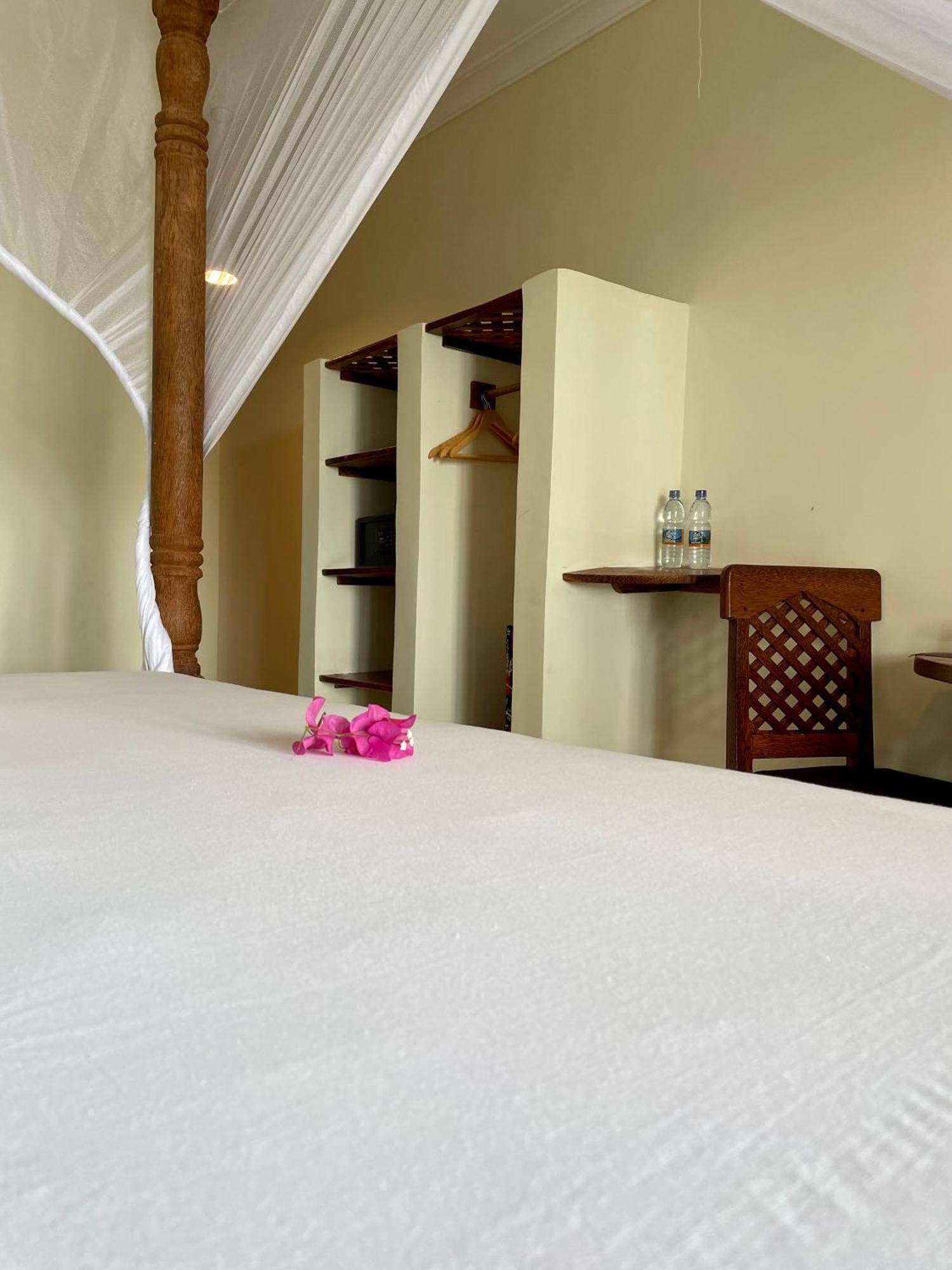Zula Zanzibar Hotel Paje Bilik gambar